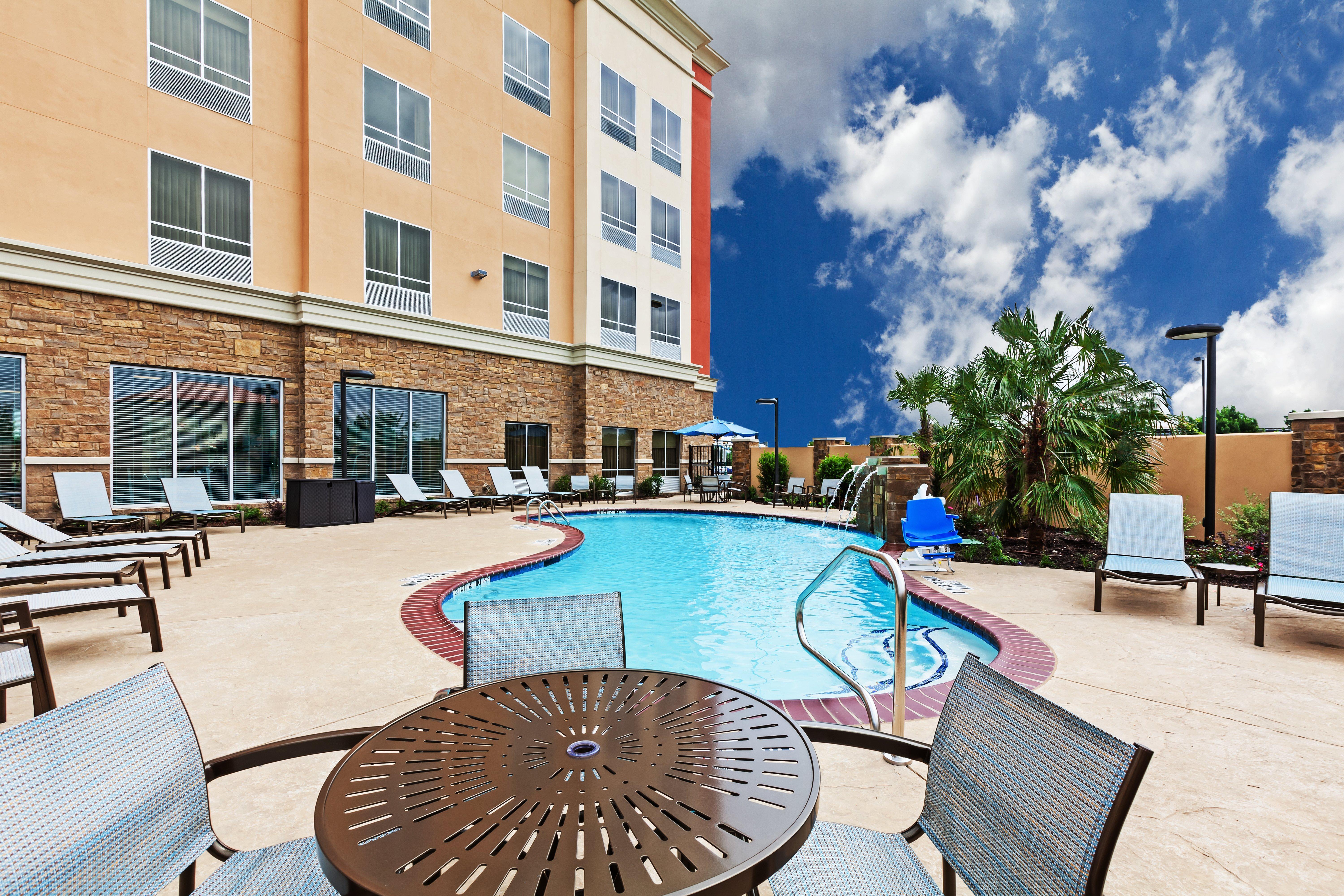 Clarion Hotel The Colony - Plano West Экстерьер фото